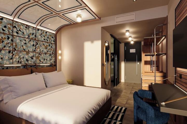 Room 2 of 5