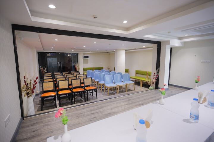 Business Center 34 of 34