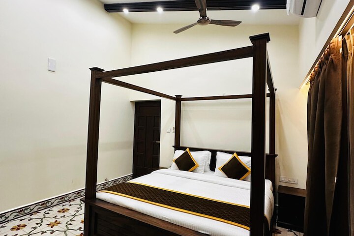 Room 20 of 71