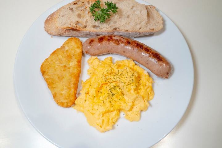 Breakfast/Coffee Service 26 of 42