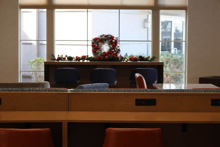 Hotel Interior 7 of 95