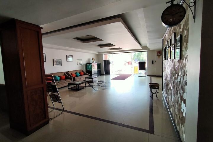 Hotel Interior 10 of 165