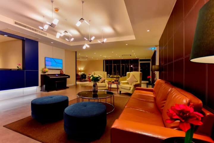 Hotel Lobby