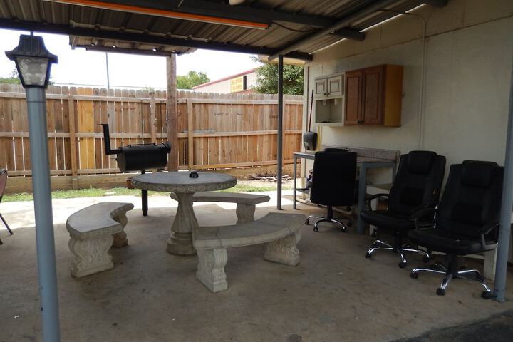 Property Grounds 25 of 30