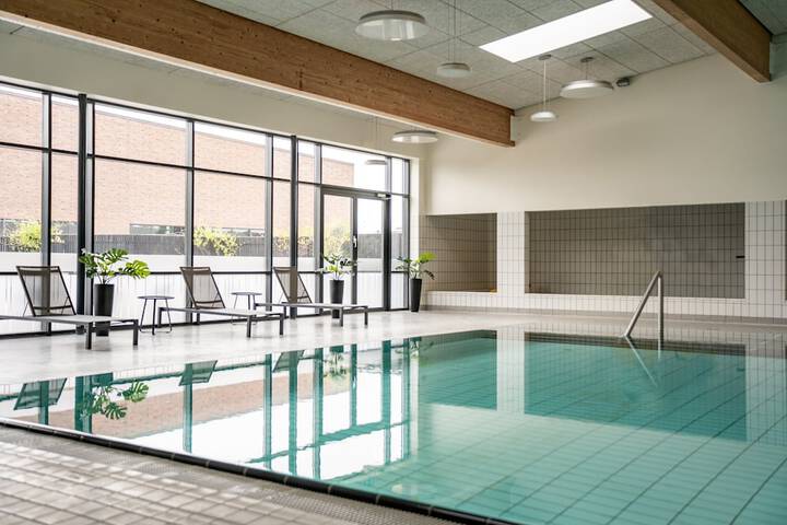 Pool 12 of 69