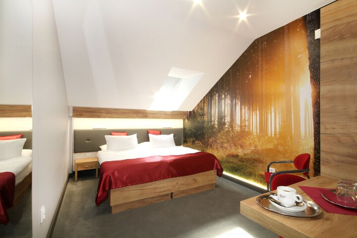 Room 9 of 52