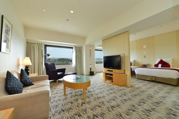 Room 14 of 156