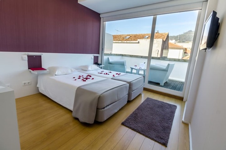 Room 10 of 38