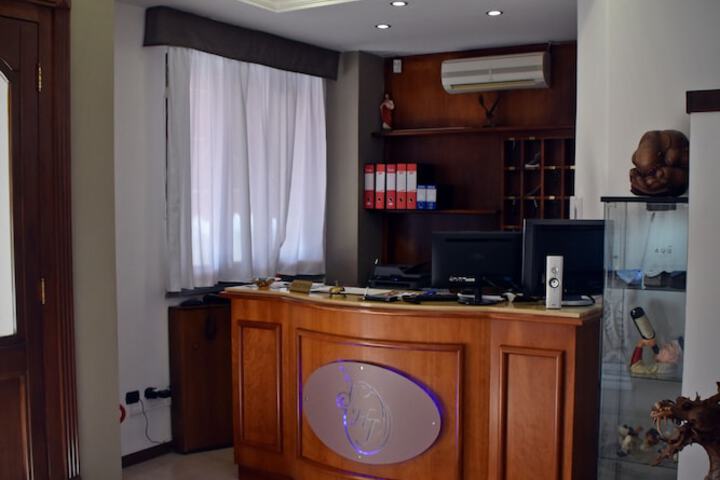 Hotel 4 of 72