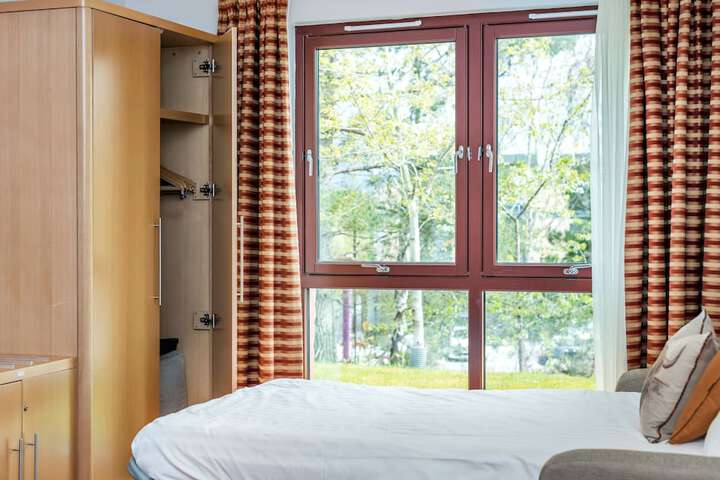 Room 7 of 68