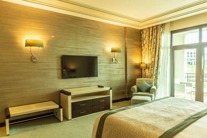 Room 19 of 81