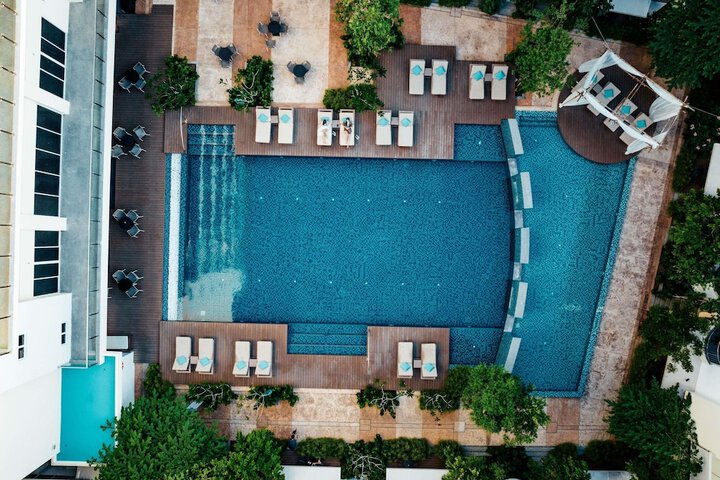 Pool 31 of 157