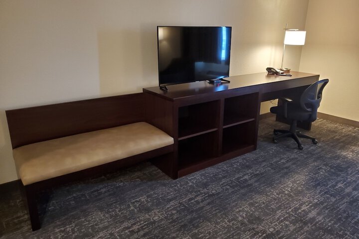 Standard Quadruple 2 Double Beds (5 of 15)