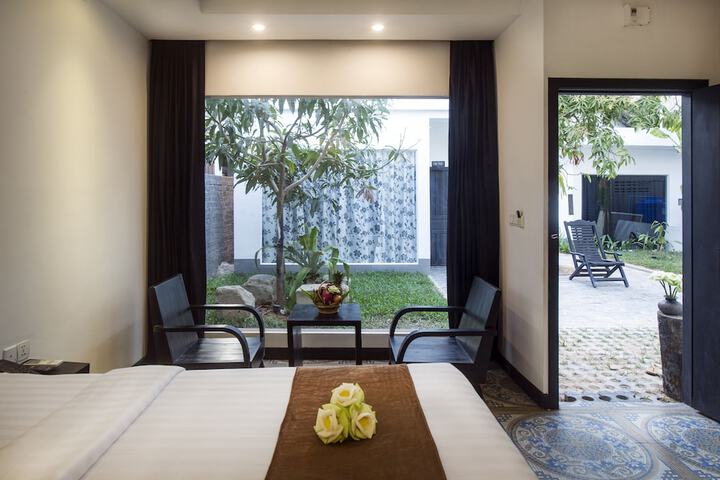 Room 3 of 47