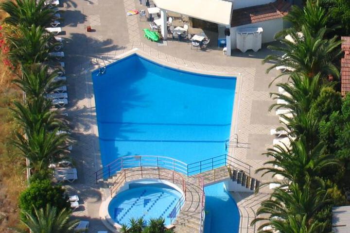 Faliro Hotel
