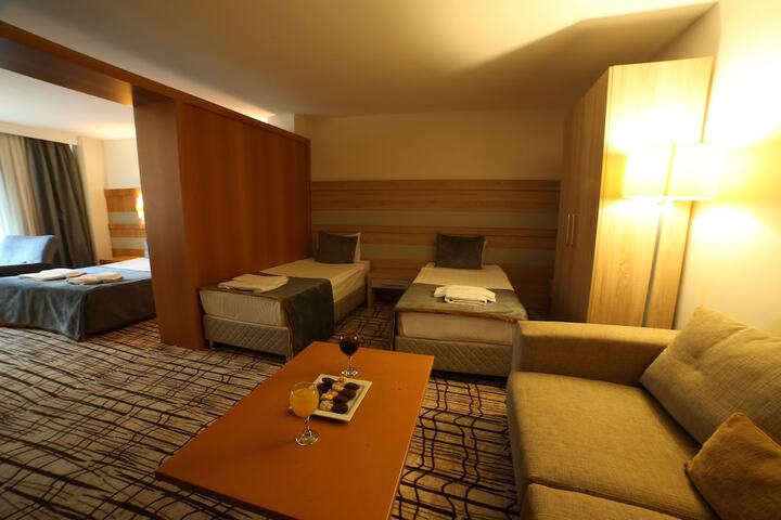 Room 15 of 58