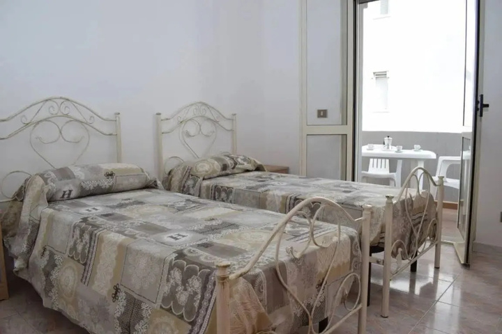 Room 3 of 13