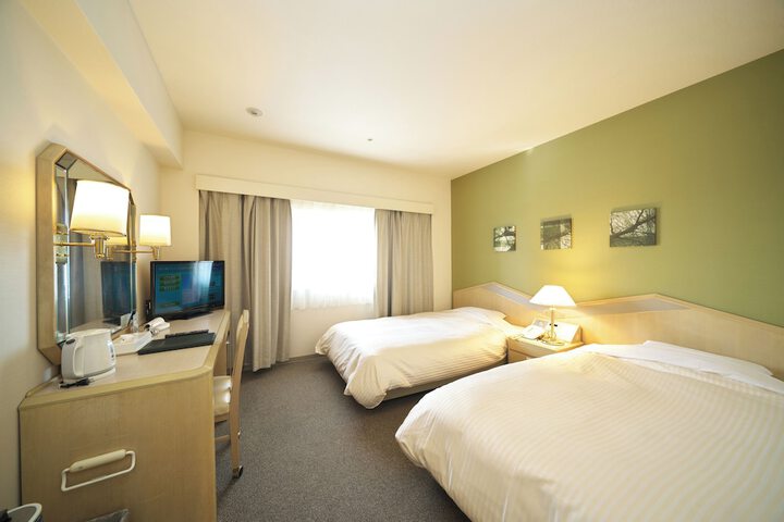Room 17 of 51