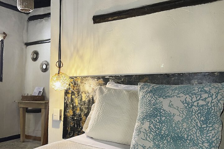 Room 45 of 172