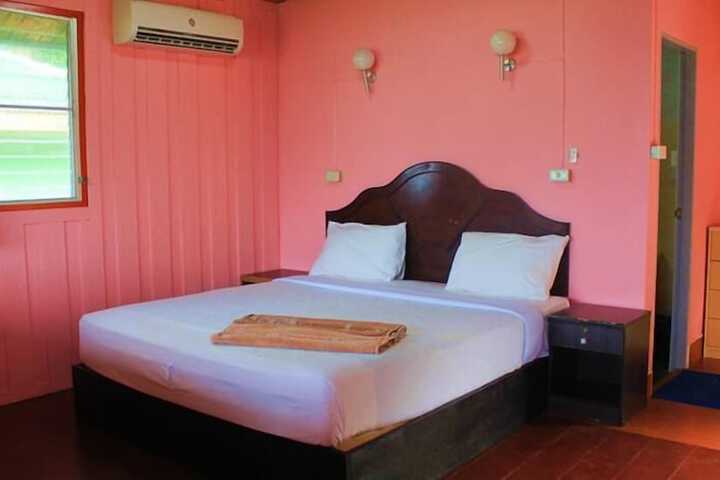Room 22 of 158
