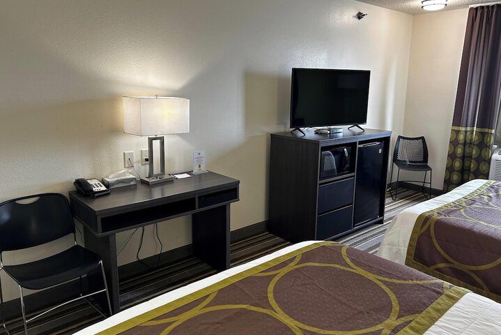 Room 18 of 27