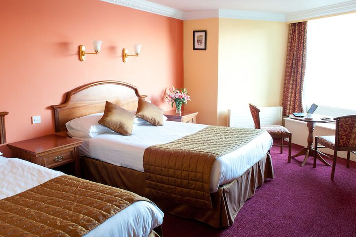 Room 7 of 34