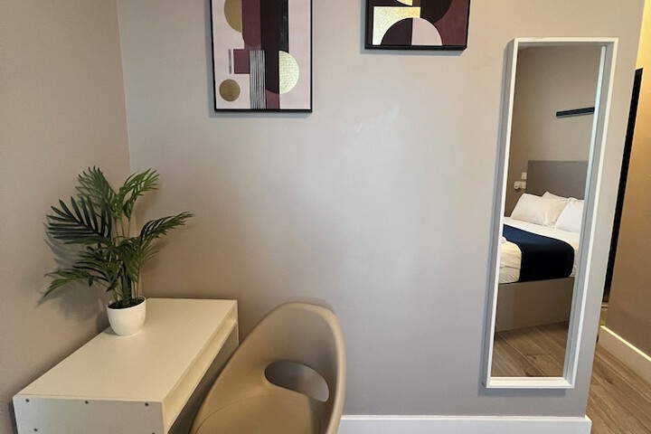 Room 62 of 91