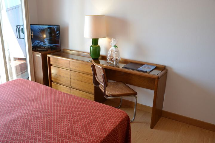 Room 26 of 53