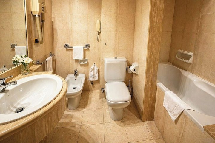Clean Restrooms