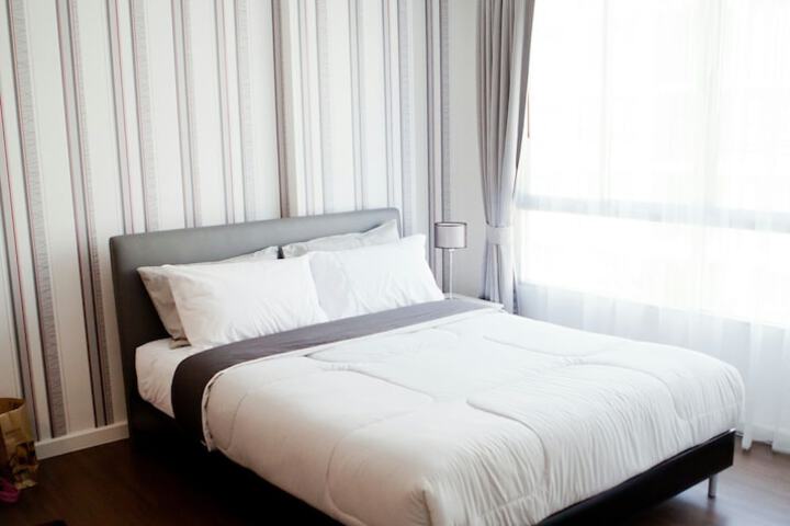 Room 6 of 14
