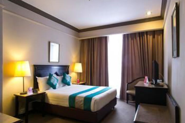 Room 19 of 25