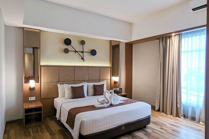Room 52 of 64