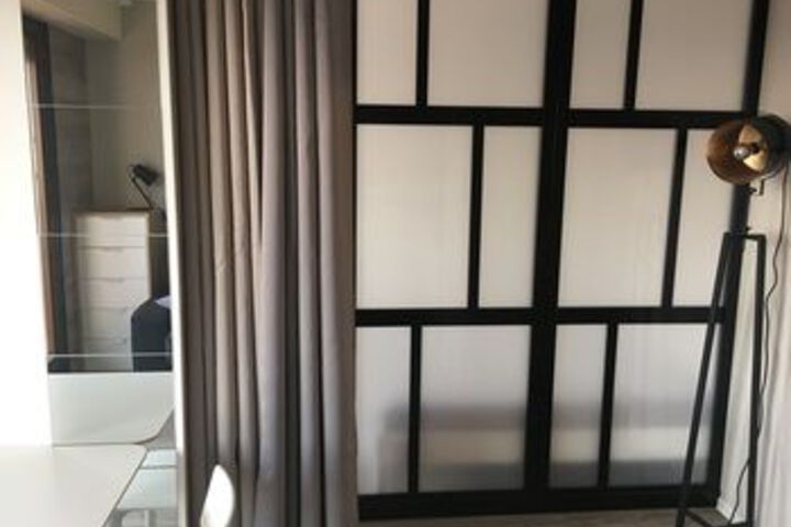 Room 2 of 11