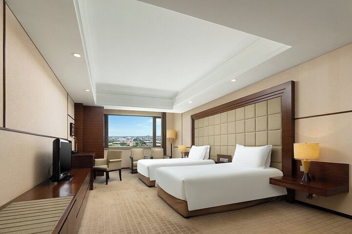 Room 15 of 85