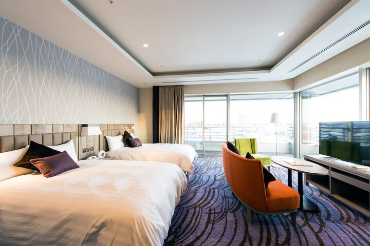 Room 10 of 96