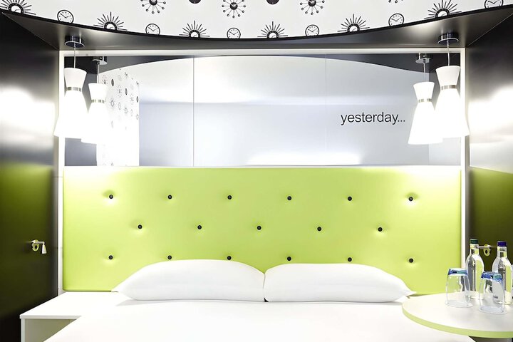 Room 30 of 120