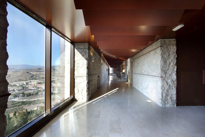 Ballroom/Hall 64 of 97
