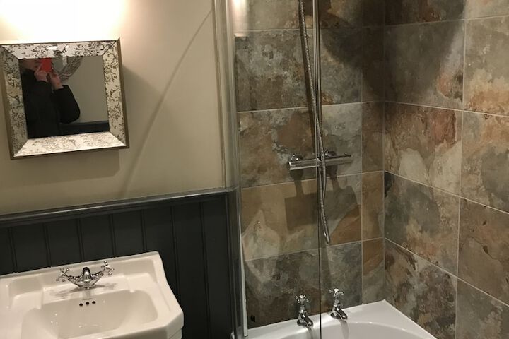 Room 11 of 23
