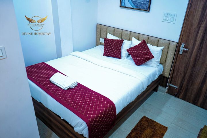Room 8 of 23
