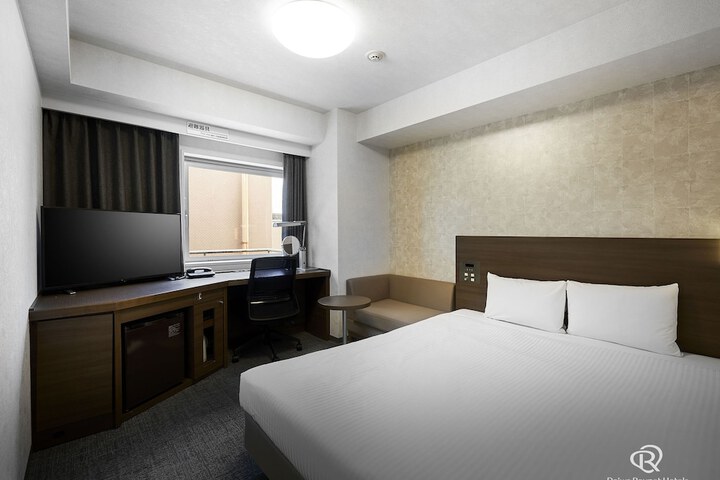 Room 5 of 22