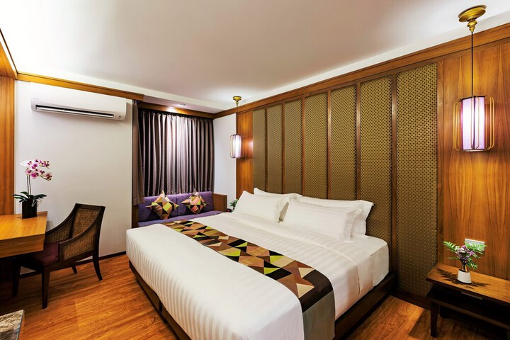 Room 11 of 41
