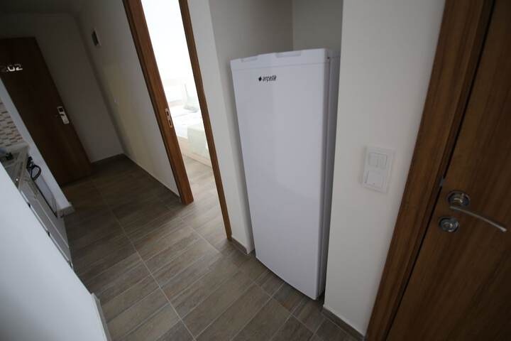 Mini-refrigerator