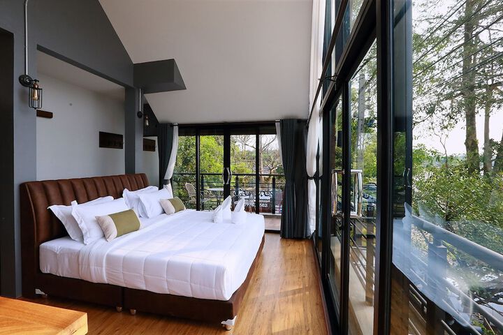 Room 4 of 39