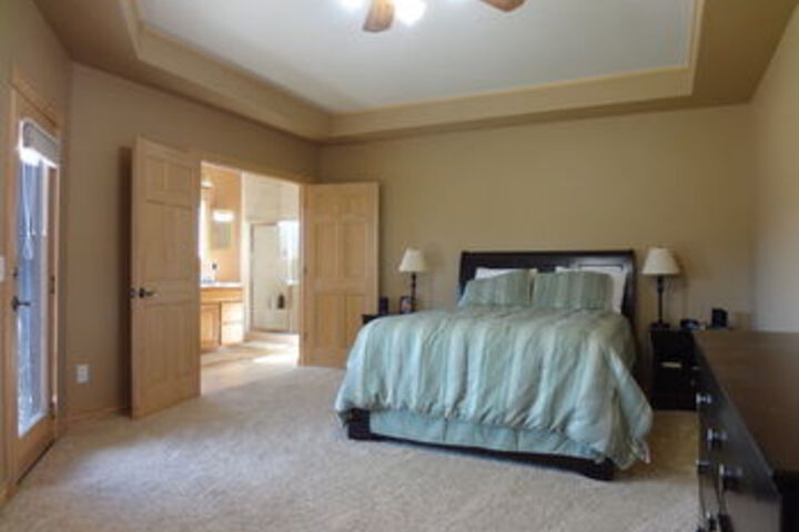Room 5 of 17