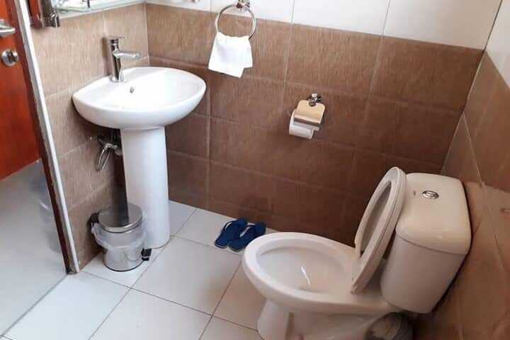 Room 7 of 11