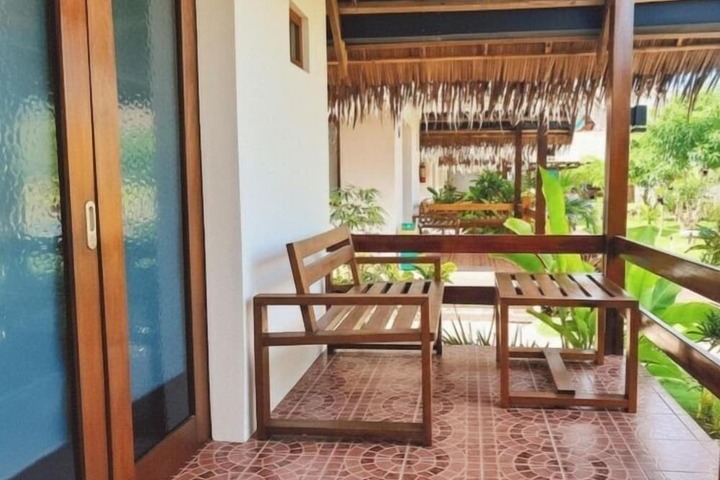 Terrace/Patio 7 of 32