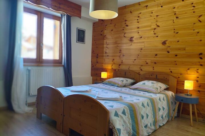 Room 40 of 70