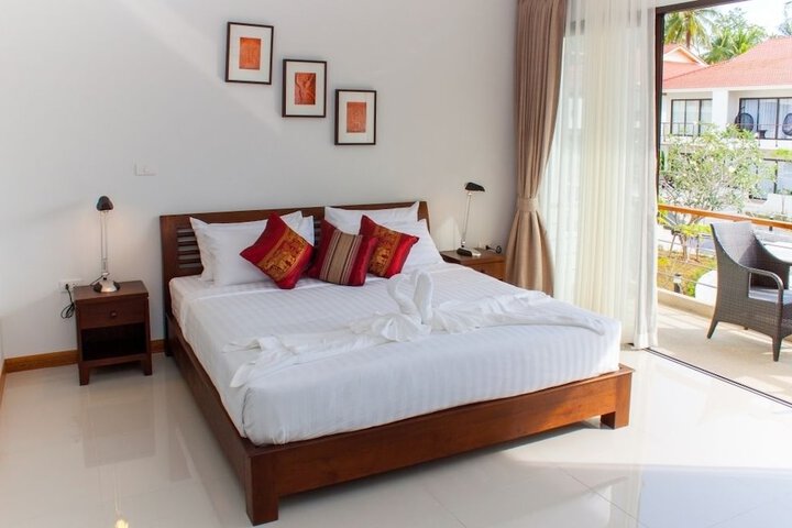 Room 4 of 64