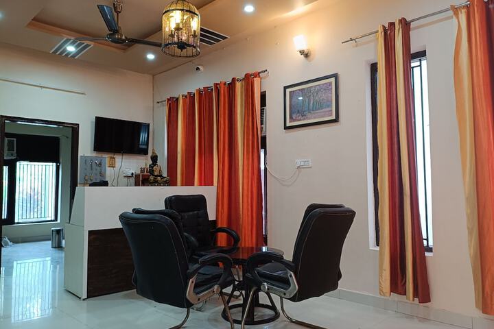 Tiger Eye Resort