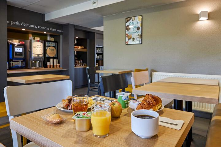Dining Photos